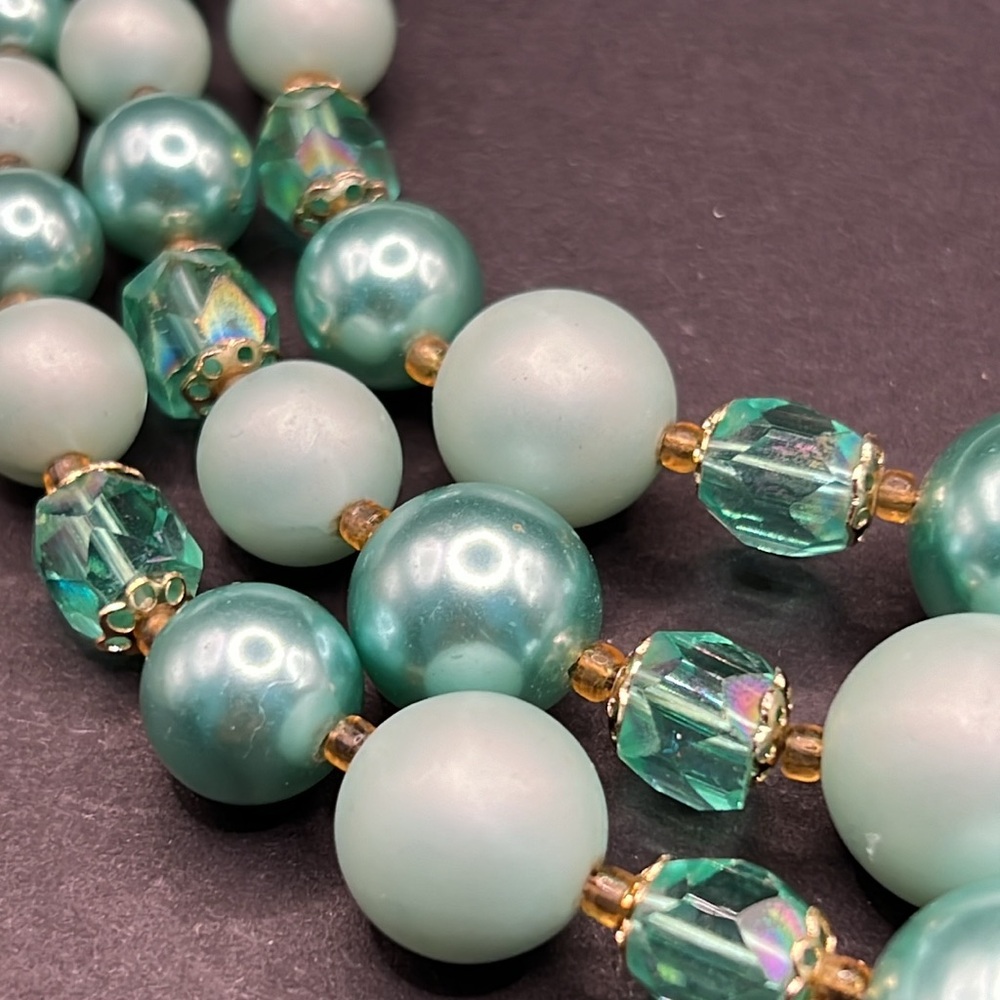 Vintage Japan faux pearl necklace - Picture 2 of 4